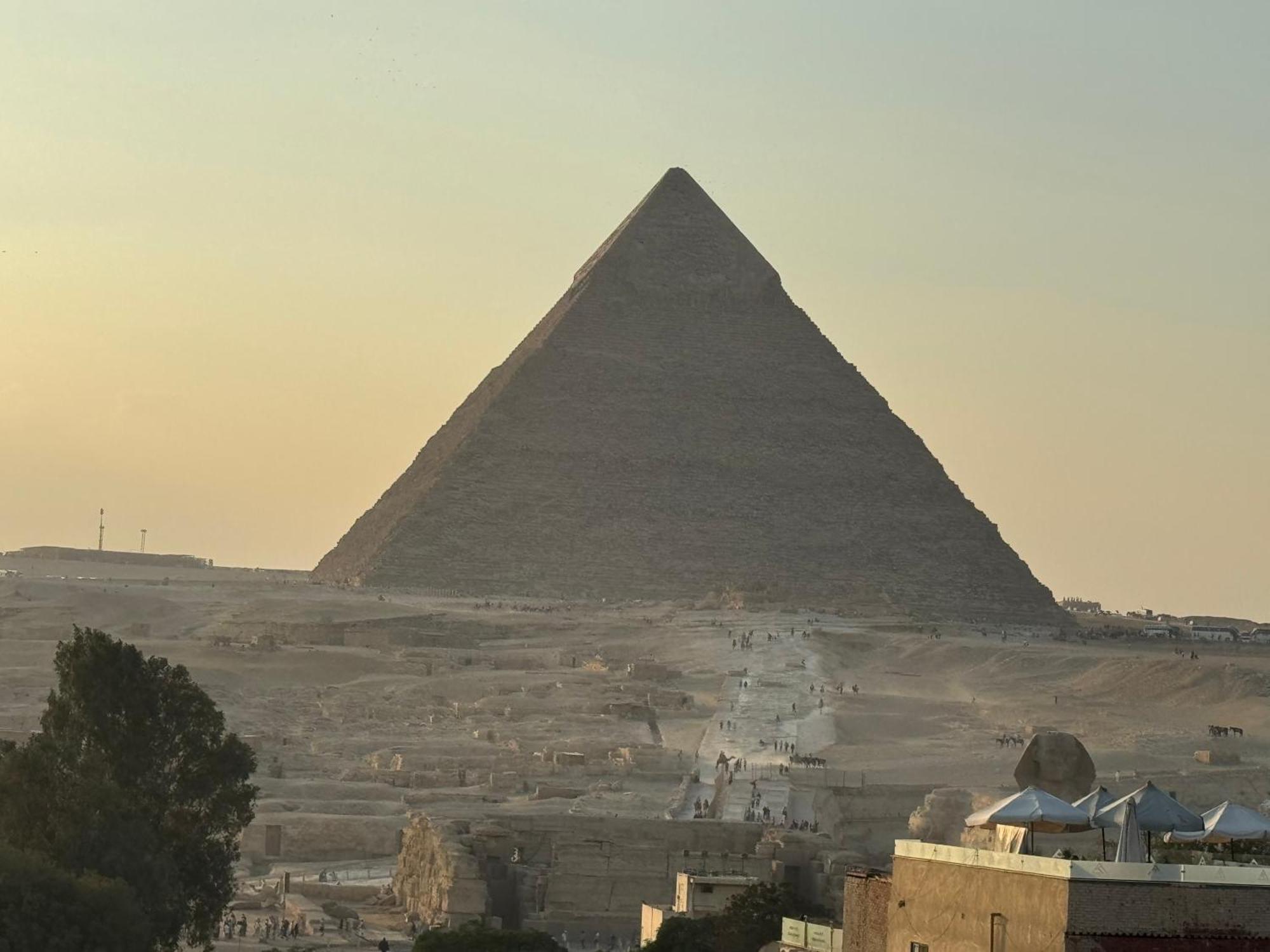 Pyramids And Sphinx Hotel Kafret el-Gabal Εξωτερικό φωτογραφία